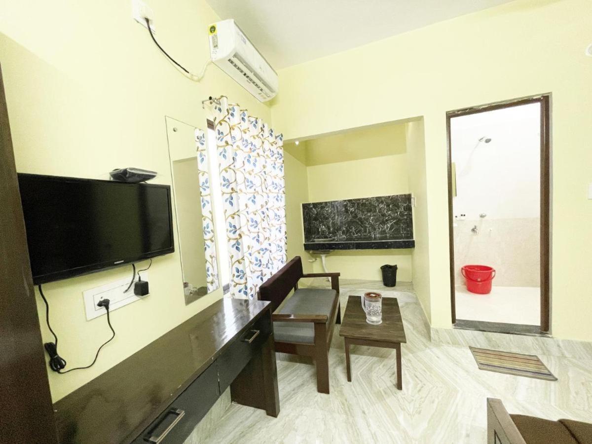 Dubby Indian Hotel Inn ! Puri Exterior photo