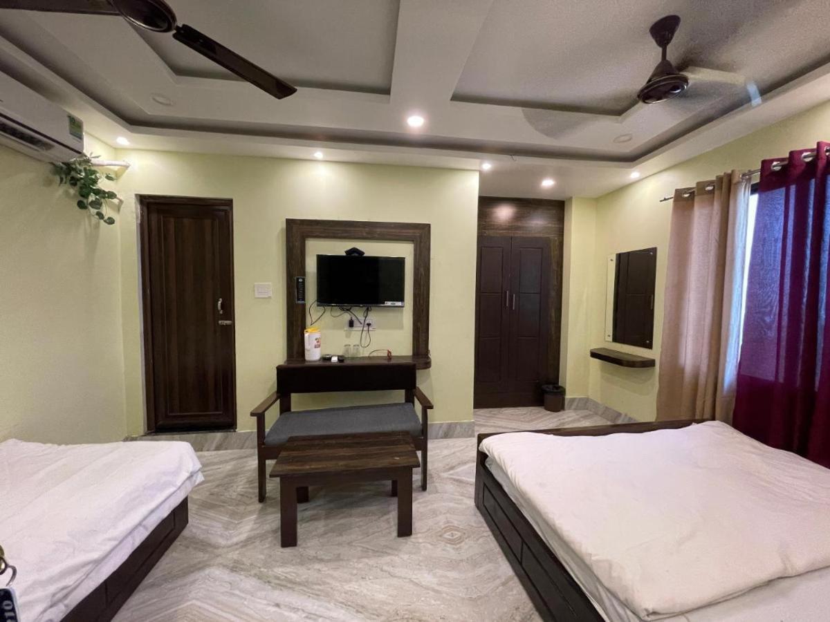 Dubby Indian Hotel Inn ! Puri Exterior photo
